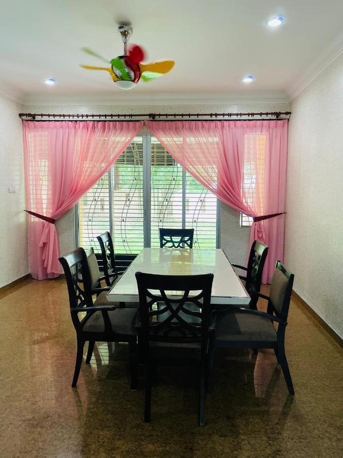Homestay Seri Pangkor Pekan Pangkor ภายนอก รูปภาพ